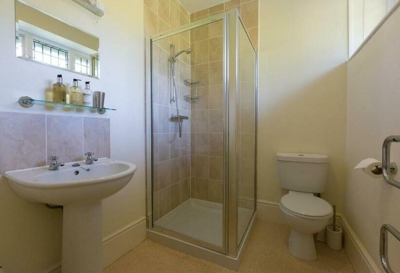 غرفة قياسية, The Hunters Inn