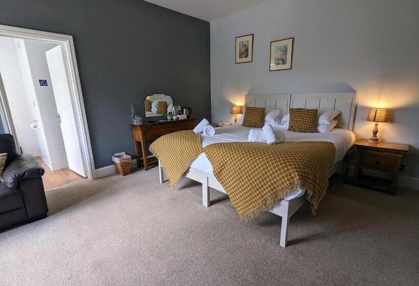 غرفة سوبيريور, The Hunters Inn