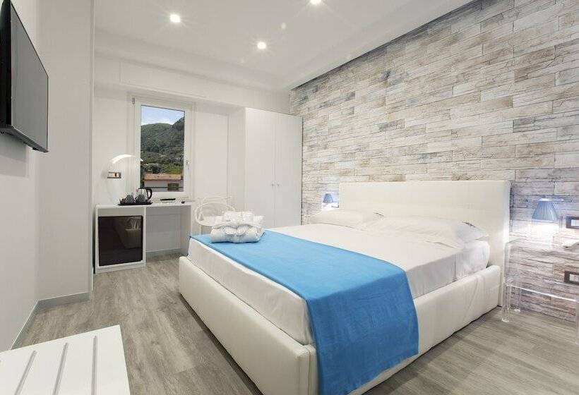 اتاق لوکس سه تخته, Vhome