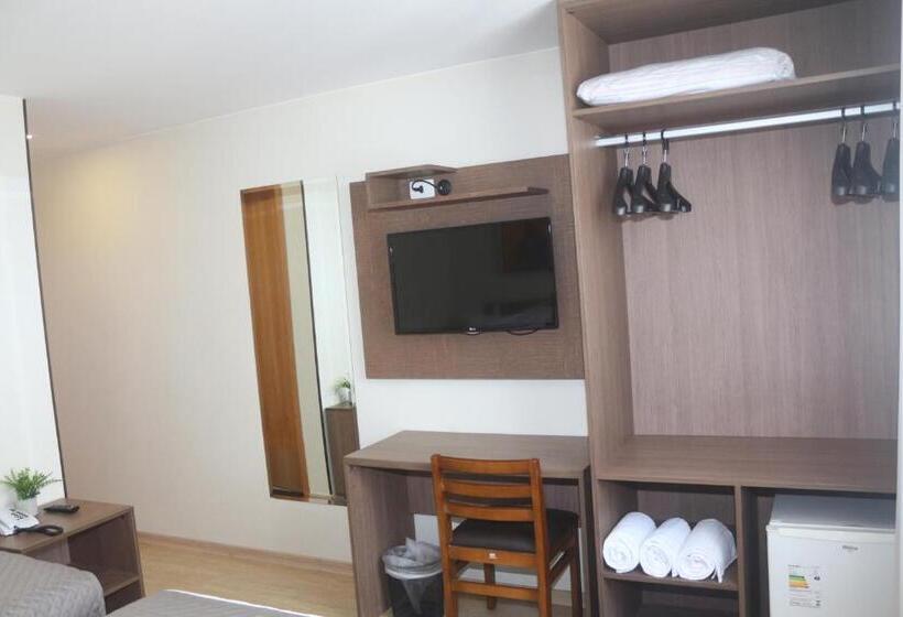 اتاق استاندارد سه نفره, Vida Plaza