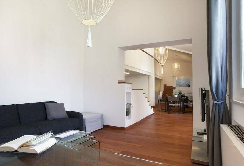 Suite with Terrace, Oriana Homèl Roma