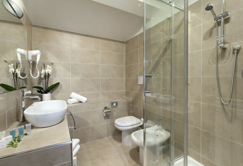 Suite with Terrace, Oriana Homèl Roma