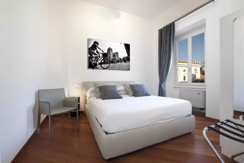 مجموعه ویستا شهر, Oriana Homèl Roma