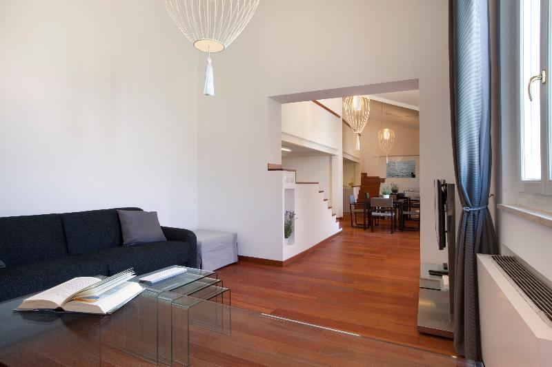 Suite with Terrace, Oriana Homèl Roma