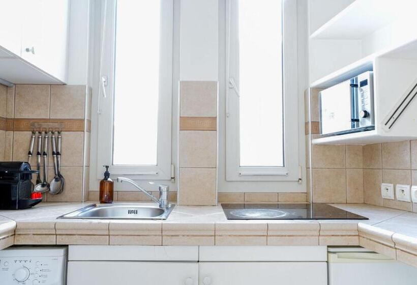 סטודיו נוח, Residence Courcelle