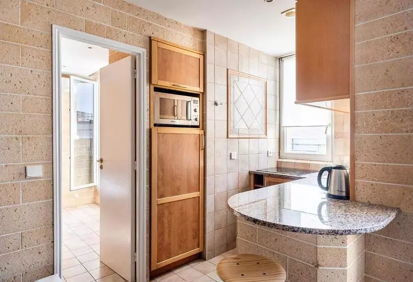 آپارتمان 1 خوابه, Residence Courcelle