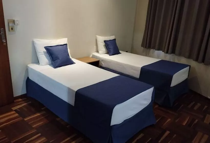 Superior Neljän Hengen Huone, Summit Inn Hotel Pouso Alegre
