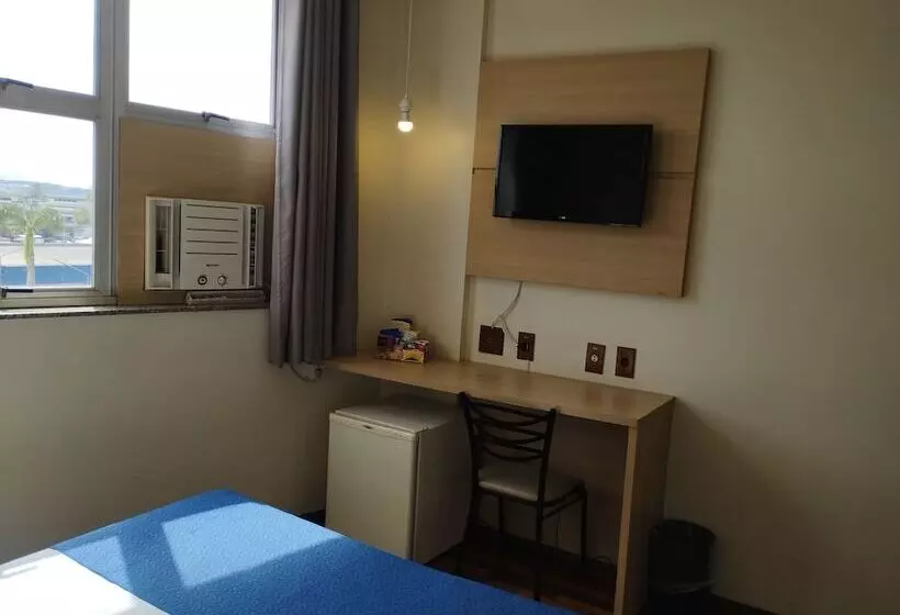 Standard Neljän Hengen Huone, Summit Inn Hotel Pouso Alegre