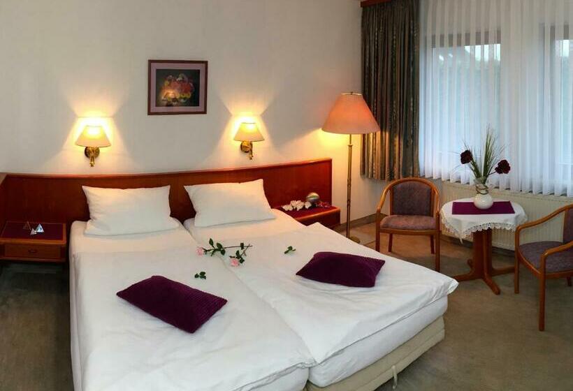 Номер Стандарт, Garni Vierjahreszeiten