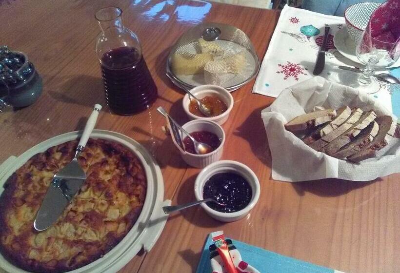 バスルーム共有のトリプルスタンダード, Douce Vallee