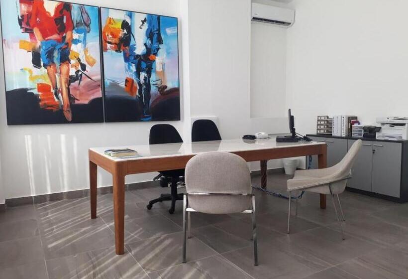 آپارتمان 2 خوابه, Palmer Suites