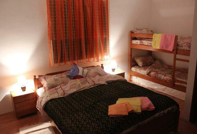 Economy Quadruple Room, Stara Planina Vila Vesela Kuca
