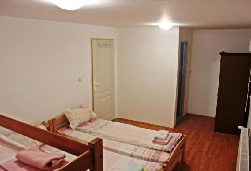 اتاق استاندارد چهار تخته, Stara Planina Vila Vesela Kuca