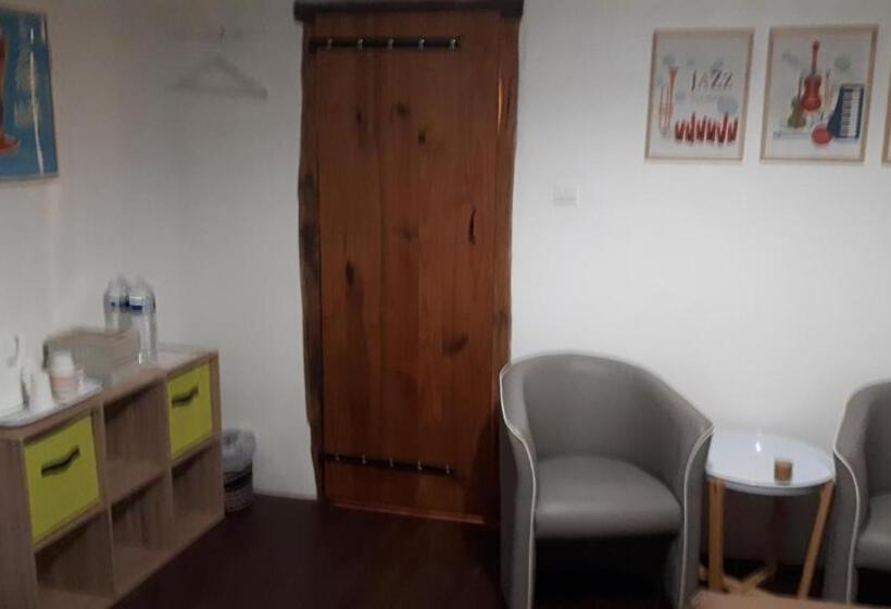 Номер Deluxe, Jazz Et Vacances