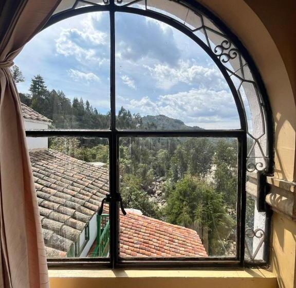 デラックスルーム, Calicanto Real Cafe Museo