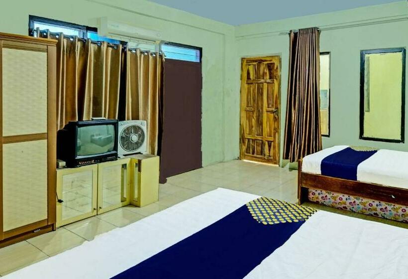 Трежместный Номер Economy, Spot On 91540 Ukuh Guesthouse