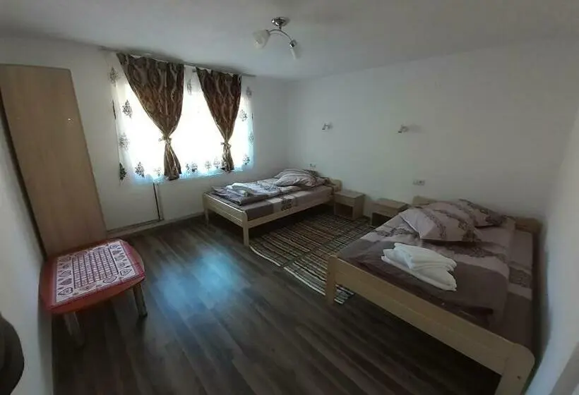 スタンダード４人部屋, Cabana Colț De Rai