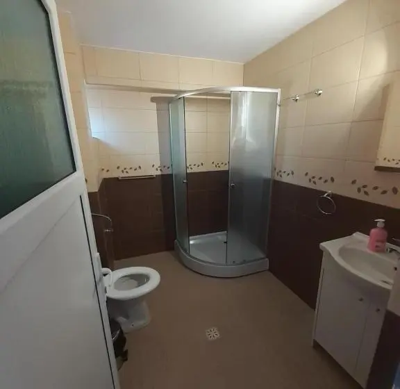 スタンダード４人部屋, Cabana Colț De Rai