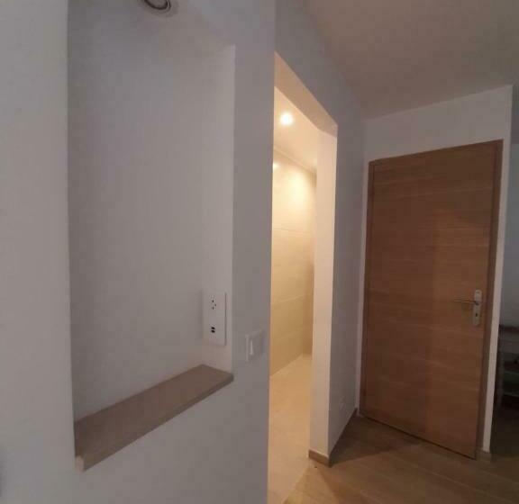 اتاق استاندارد یک نفره, Chambre D Hotes Mas Pékin