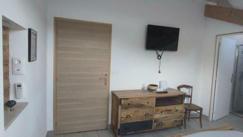 اتاق استاندارد, Chambre D Hotes Mas Pékin