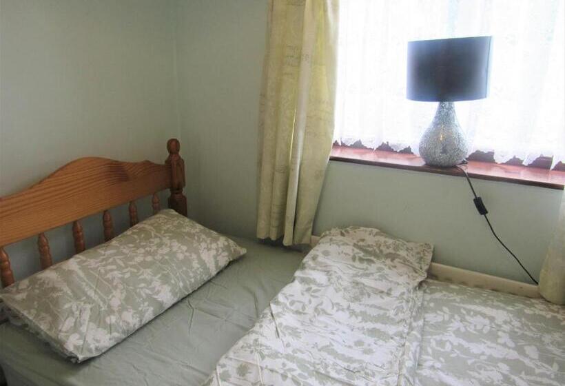 חדר סטנדרט יחיד, Serene Inn Near Bletchley Park