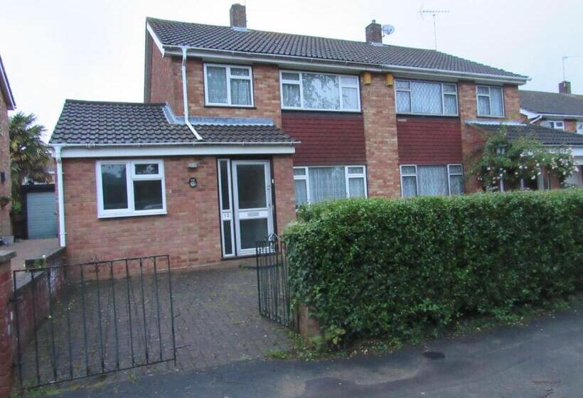 בית, חדר שינה 1, Serene Inn Near Bletchley Park