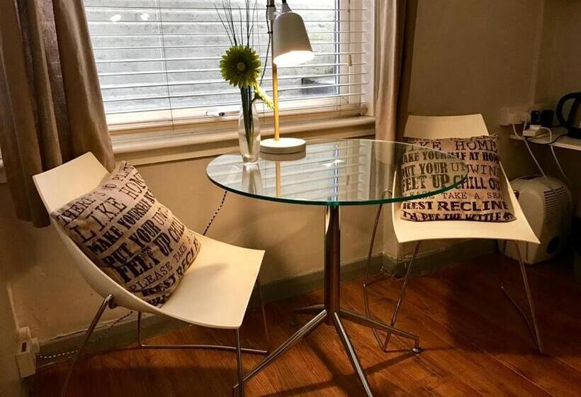 Номер Стандарт, Ei8ht Brighton Guest Accommodation