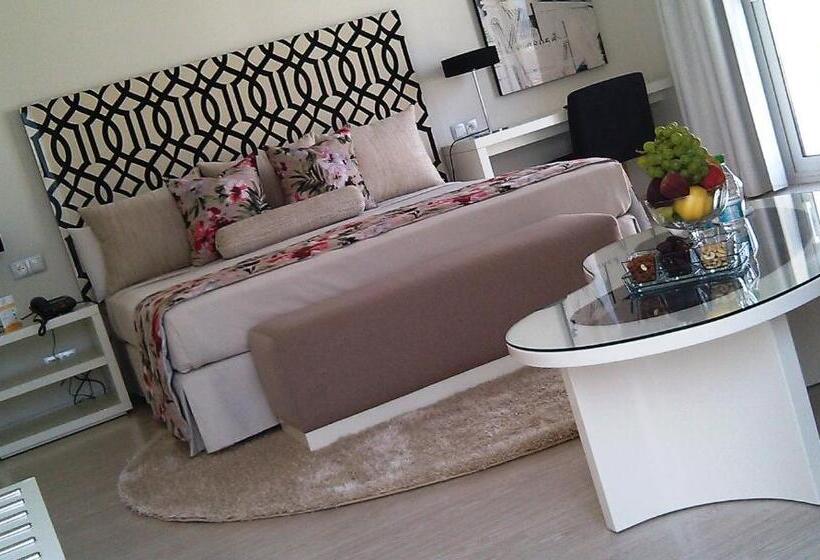 سوییت جونیور, Al Mandari Hôtel Tétouan