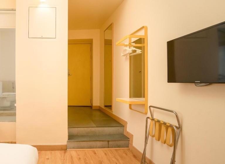 غرفة قياسية, Bloomrooms @ New Delhi Railway Station