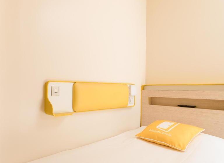 غرفة قياسية فردية, Bloomrooms @ New Delhi Railway Station