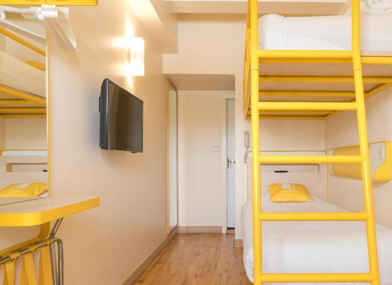 Номер Стандарт, Bloomrooms @ New Delhi Railway Station