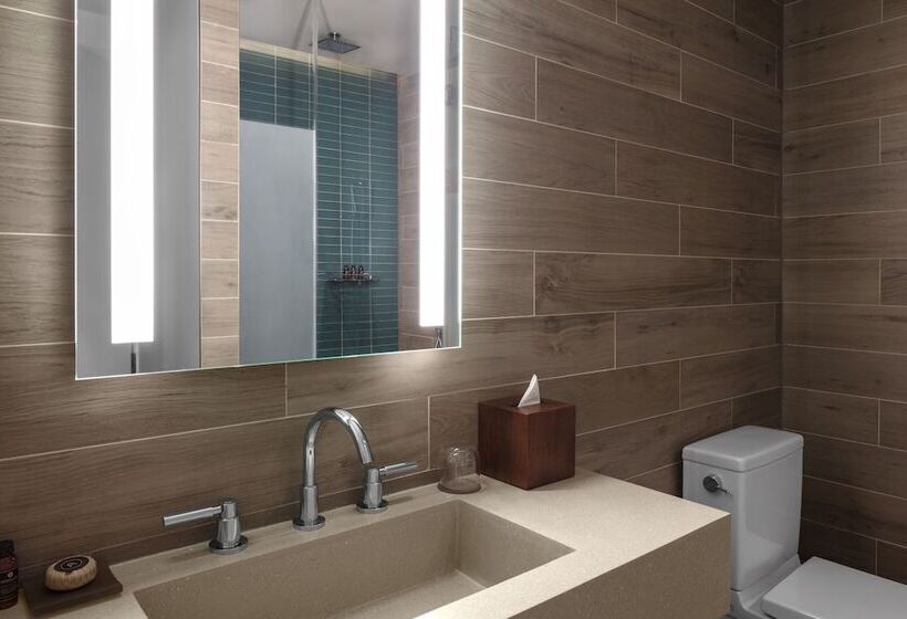 סוויטה, East Miami