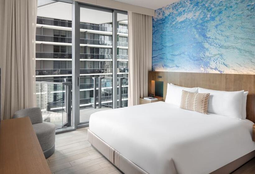 جناح غرفتين نوم, East Miami