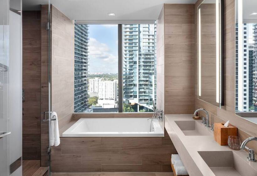 סוויטת 2 חדרי שינה, East Miami