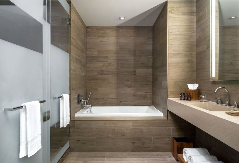 סוויטה, East Miami