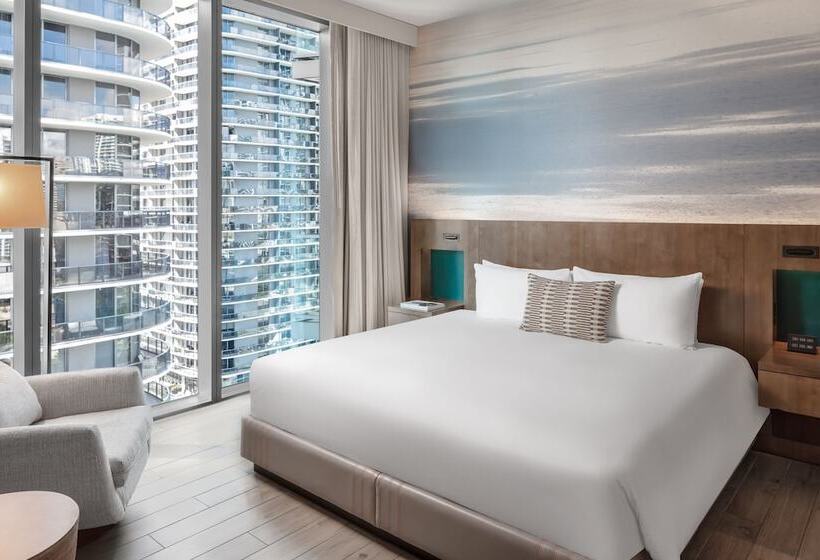 جناح, East Miami