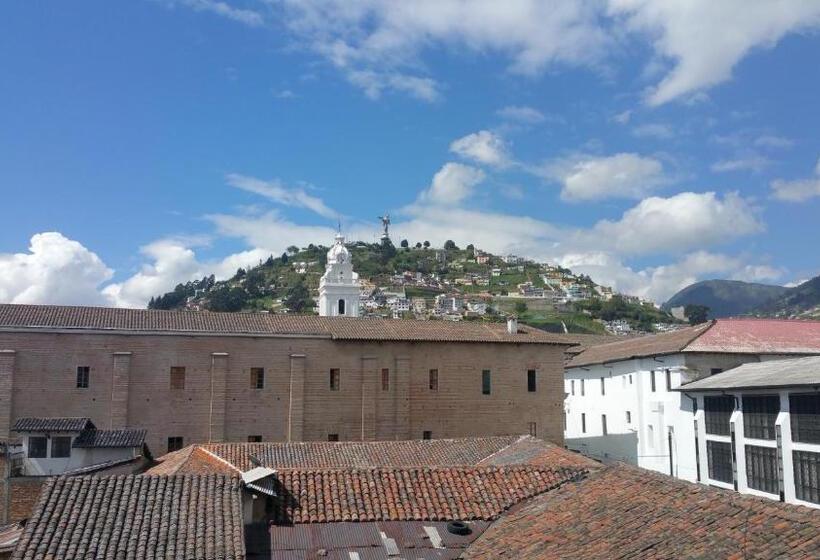 스탠다드 트리플 룸, Huasi Continental