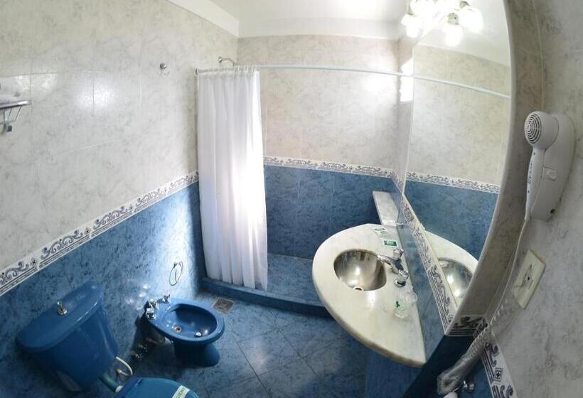 اتاق استاندارد سه نفره, Mayoral