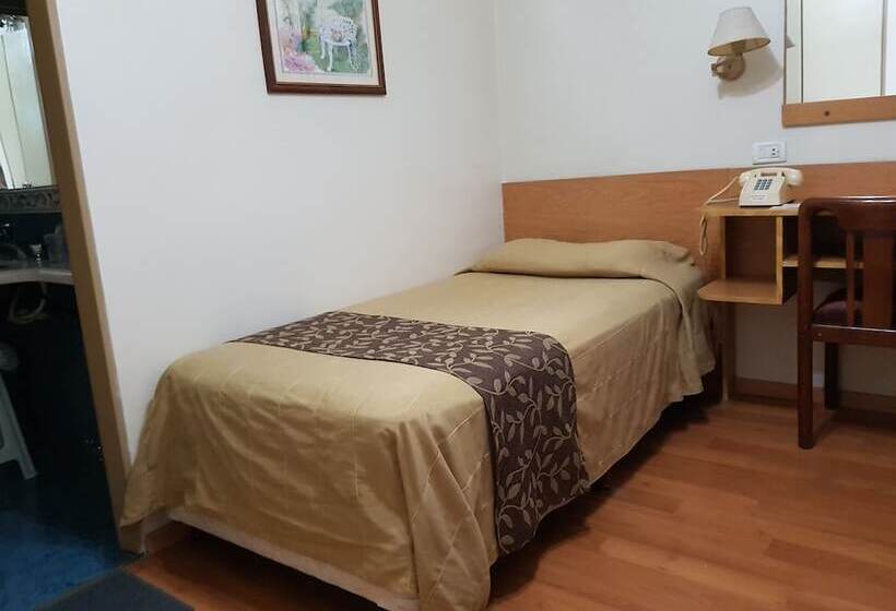 标准单人间, Mayoral