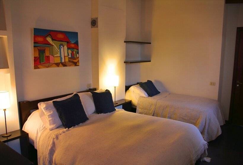 سوییت جونیور, Posada El Capullo