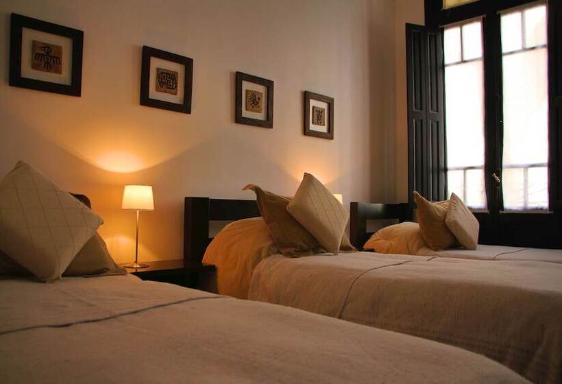 اتاق سوپریور سه تخته, Posada El Capullo