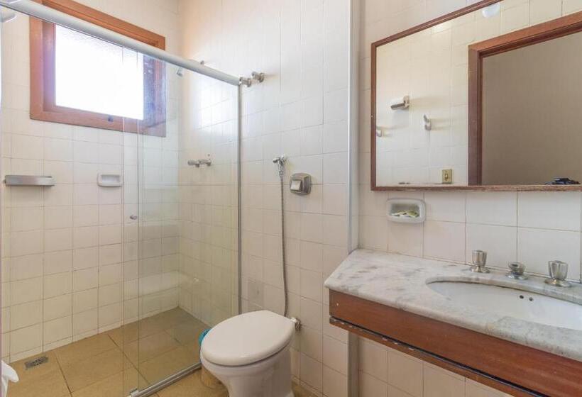 エコノミー4人部屋, Praia Sol