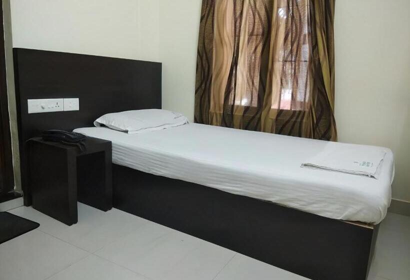 싱글 디럭스 룸, Prathiba Heritage