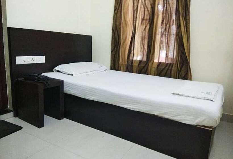 싱글 디럭스 룸, Prathiba Heritage