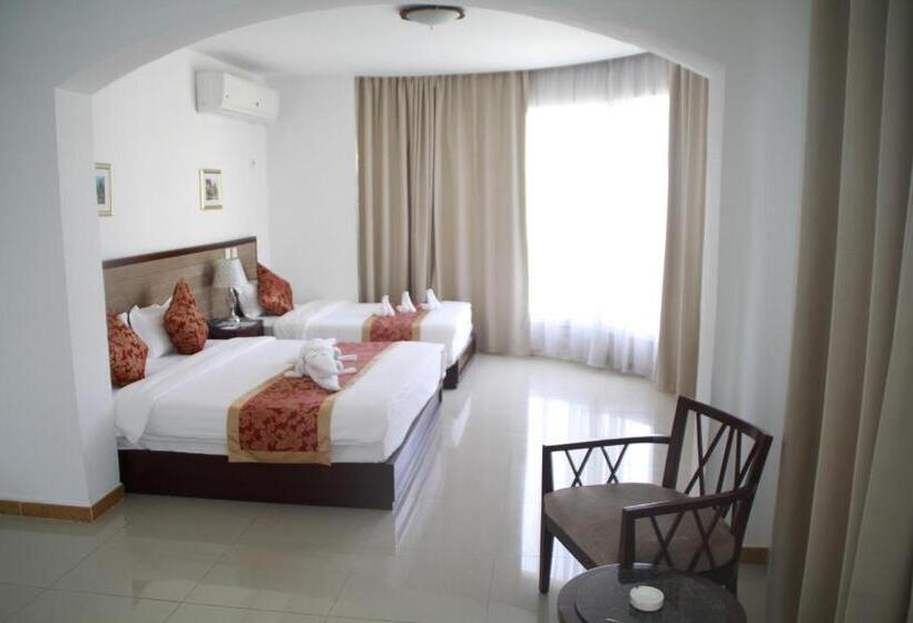 Quarto Triplo Comfort, Soluxe Cairo