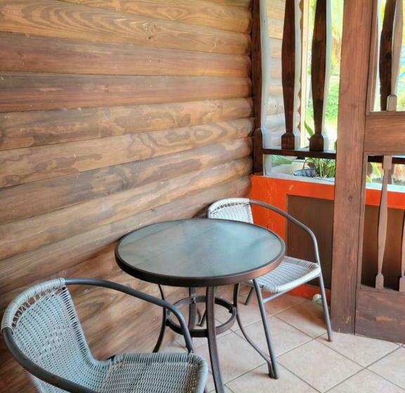 اتاق استاندارد سه تخته با بالکن, Posada La Hamaca