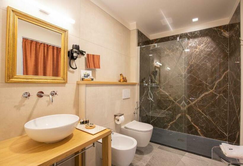 غرفة قياسية سرير كينج, D Artemisia Chambres D Hôtes