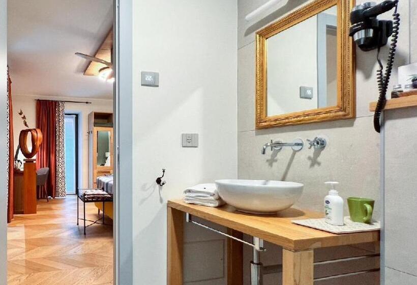 غرفة قياسية سرير كينج, D Artemisia Chambres D Hôtes