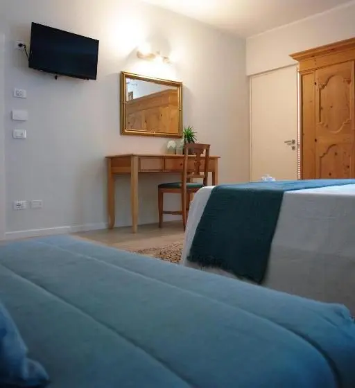 Standard Kolmen Hengen Huone, Bed And Breakfast Erilla