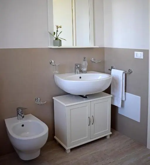 Standard Kolmen Hengen Huone, Bed And Breakfast Erilla